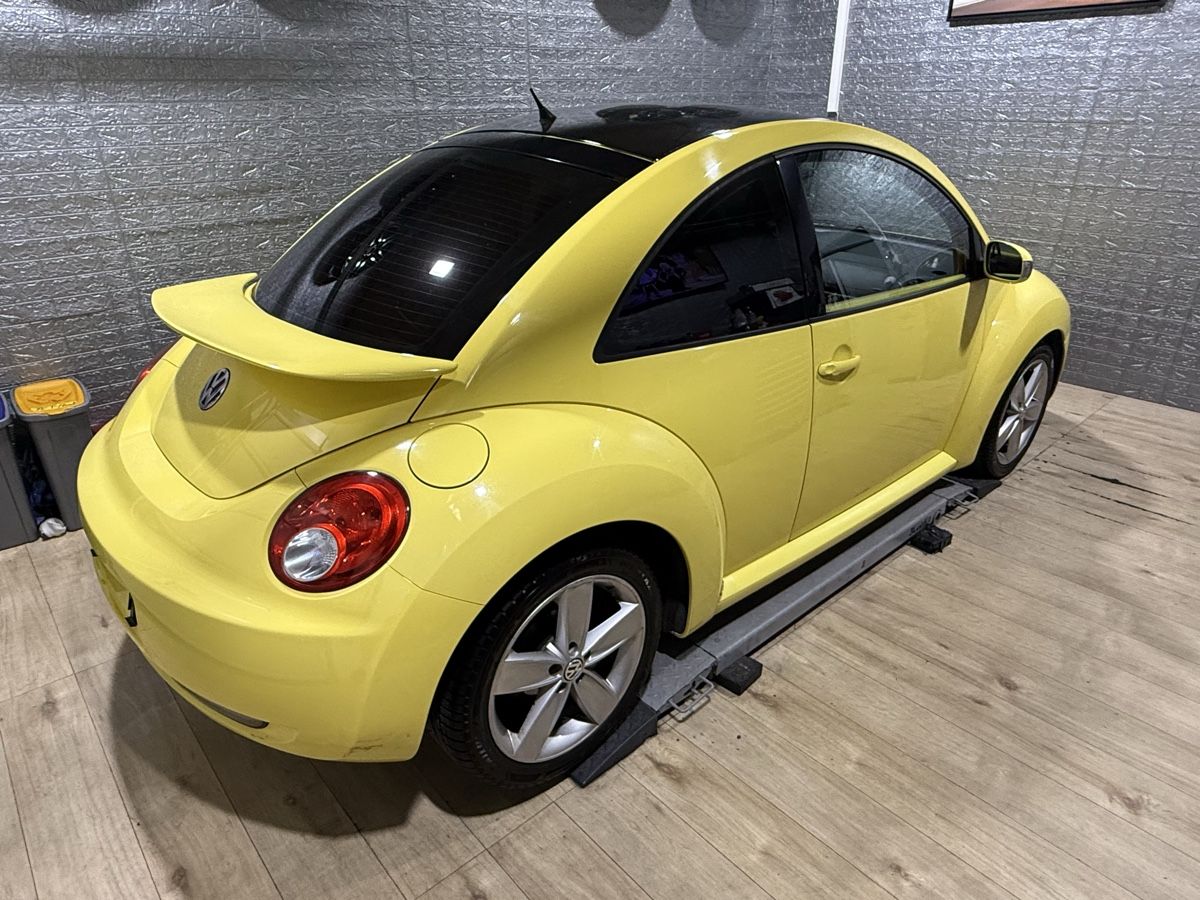VW Automobili: Vw New Beetle 1.8 Turbo 20V – Usato da Gisikon venduto da SKR-F10 5