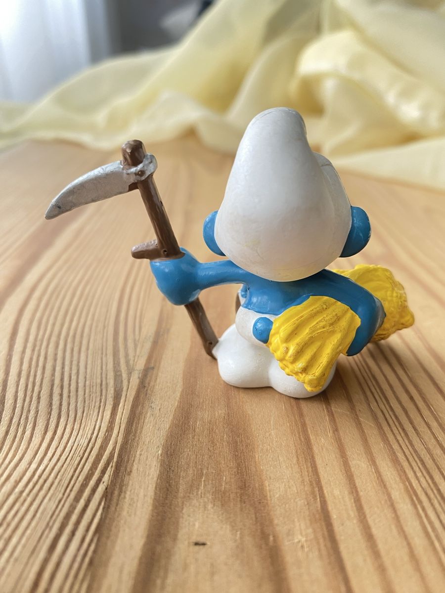 Schleich Statuette: Schlumpf mit Garbe und Sense – Usato da Fehraltorf venduto da Marian4 1