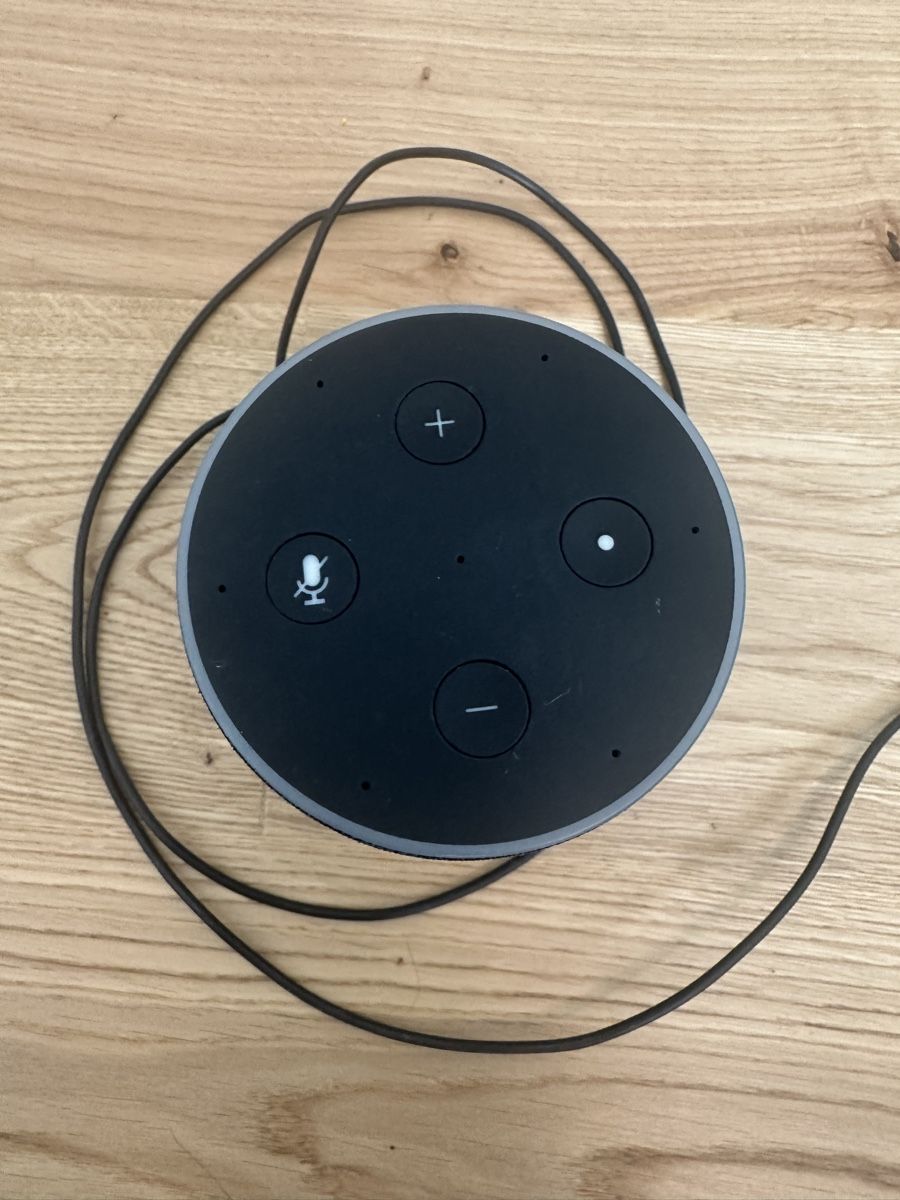 Casse acustiche: Amazon Echo (2. Generation) - Top Zustand - Schwarz – Usato da Wädenswil venduto da Anina.kastner 1
