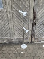 Weisse Stehlampe / Leselampe im Retro-Design, Swisslamp?