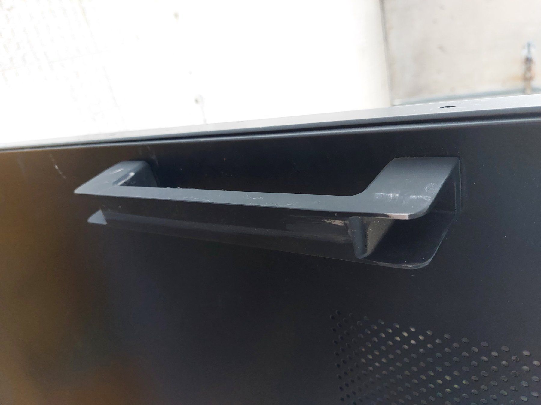 LG Fernseher: LG 84" Display TV – Gebraucht aus Muhen von iffar 1
