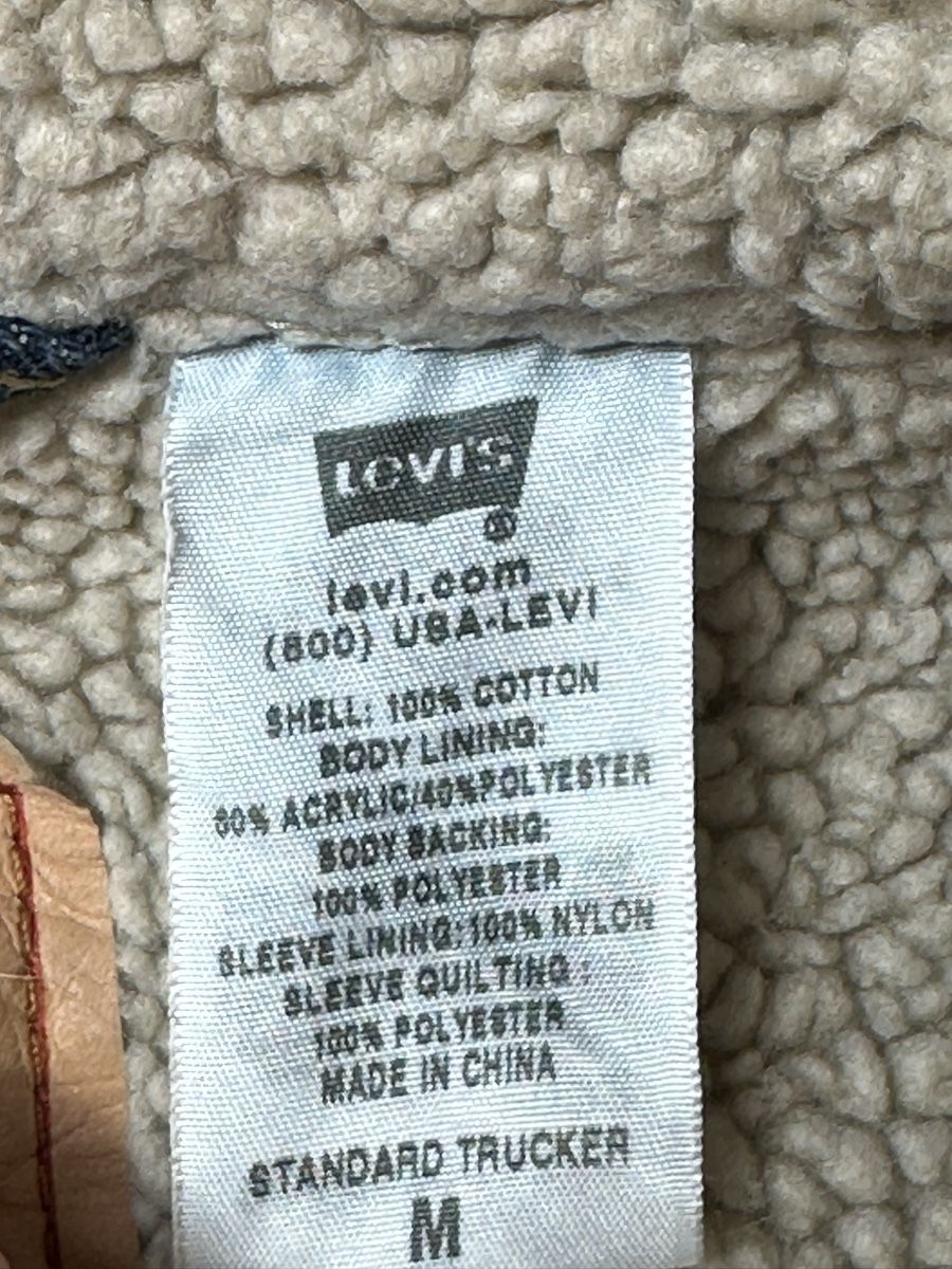 Levi's Giacche: Levi's Sherpa Trucker Jacket  Size M – Usato da Vevey venduto da ledidream 5