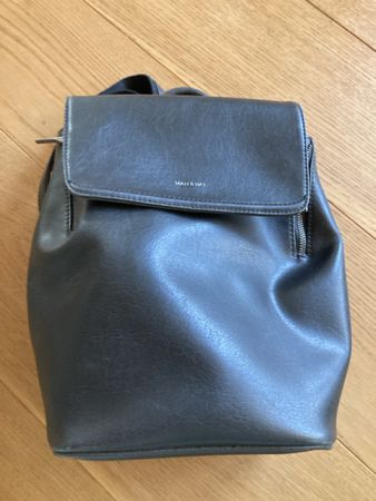 Matt&Nat Rucksack schwarz