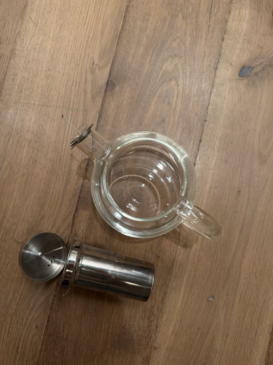 Teekannen: Teekanne Glas mit Sieb ca 1 Liter  – Gebraucht aus Zürich von joyfulgrace 2