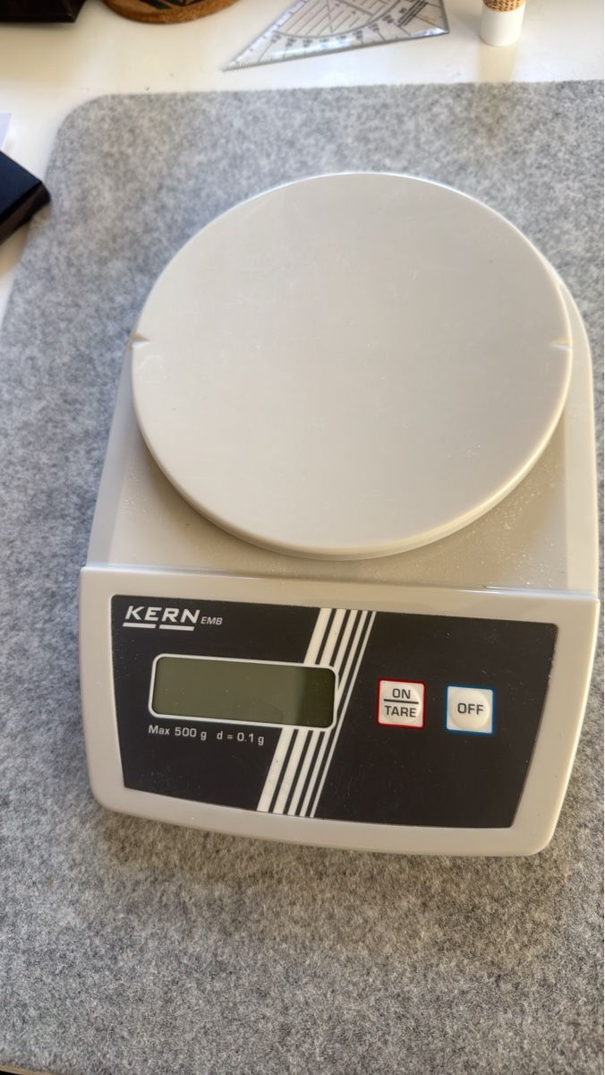 Kern Accessori da laboratorio: Kern EMB Feinwaage max 500g  – Usato da Weiningen ZH venduto da -Adenin-