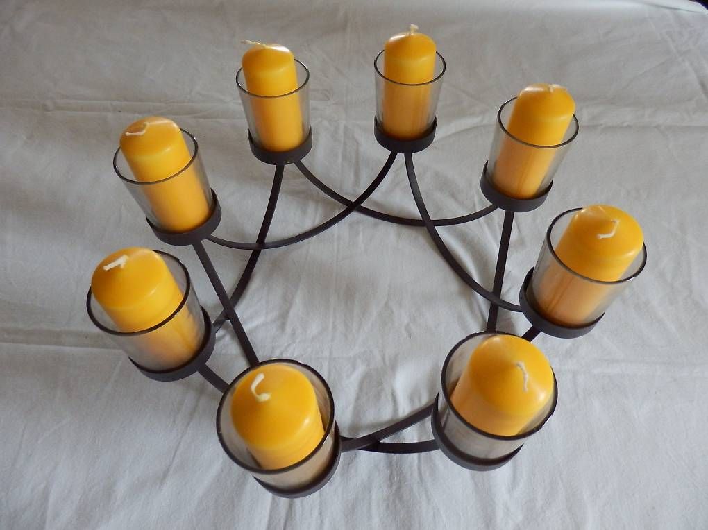 Kerzenständer: Chandelier en fer forgé à huit bougies – Gebraucht aus Hauterive NE von Davidsonson