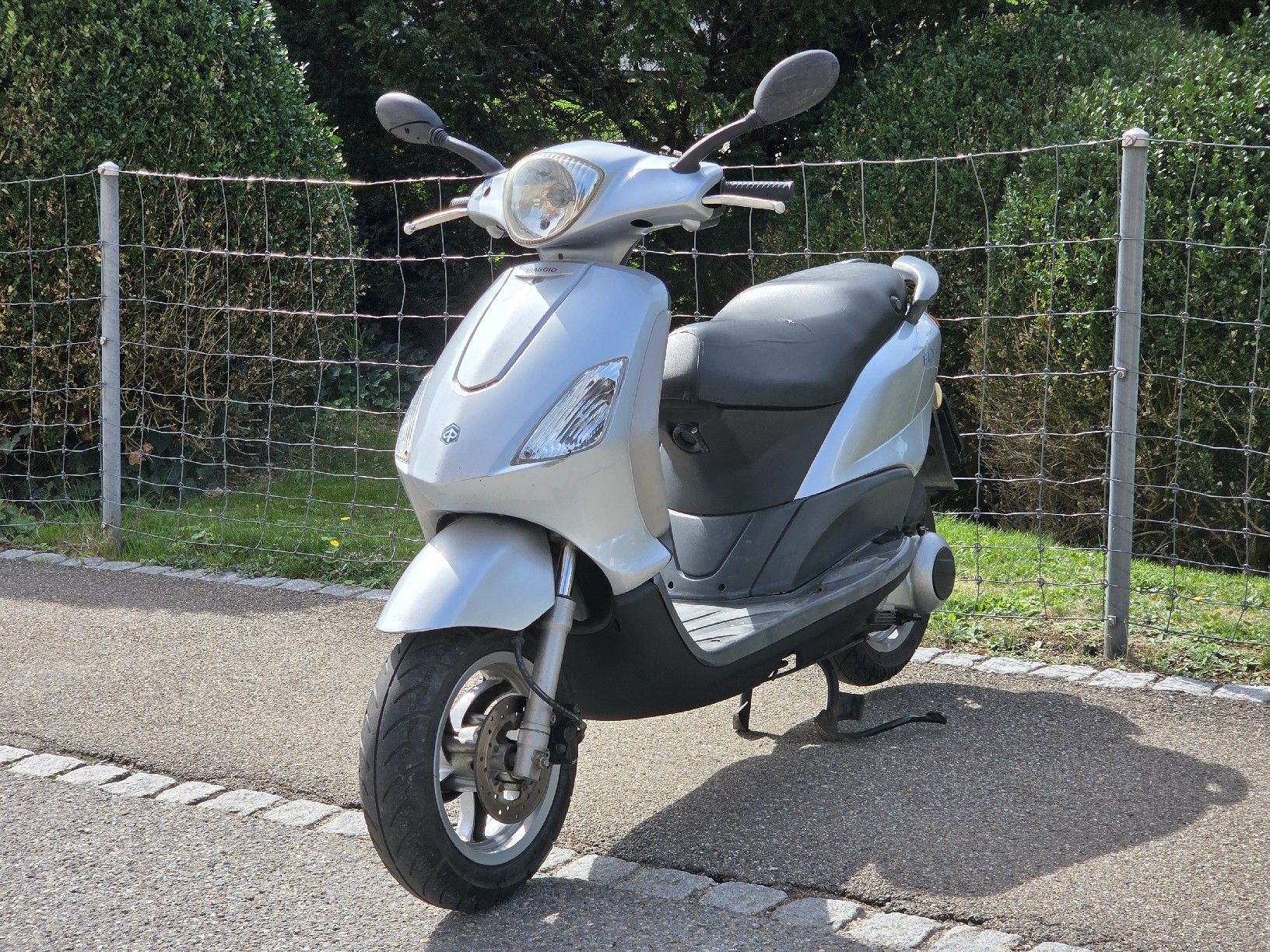 Piaggio Scooters: Piaggio Fly 125 – Defekt aus Gossau SG von mai_zmd7