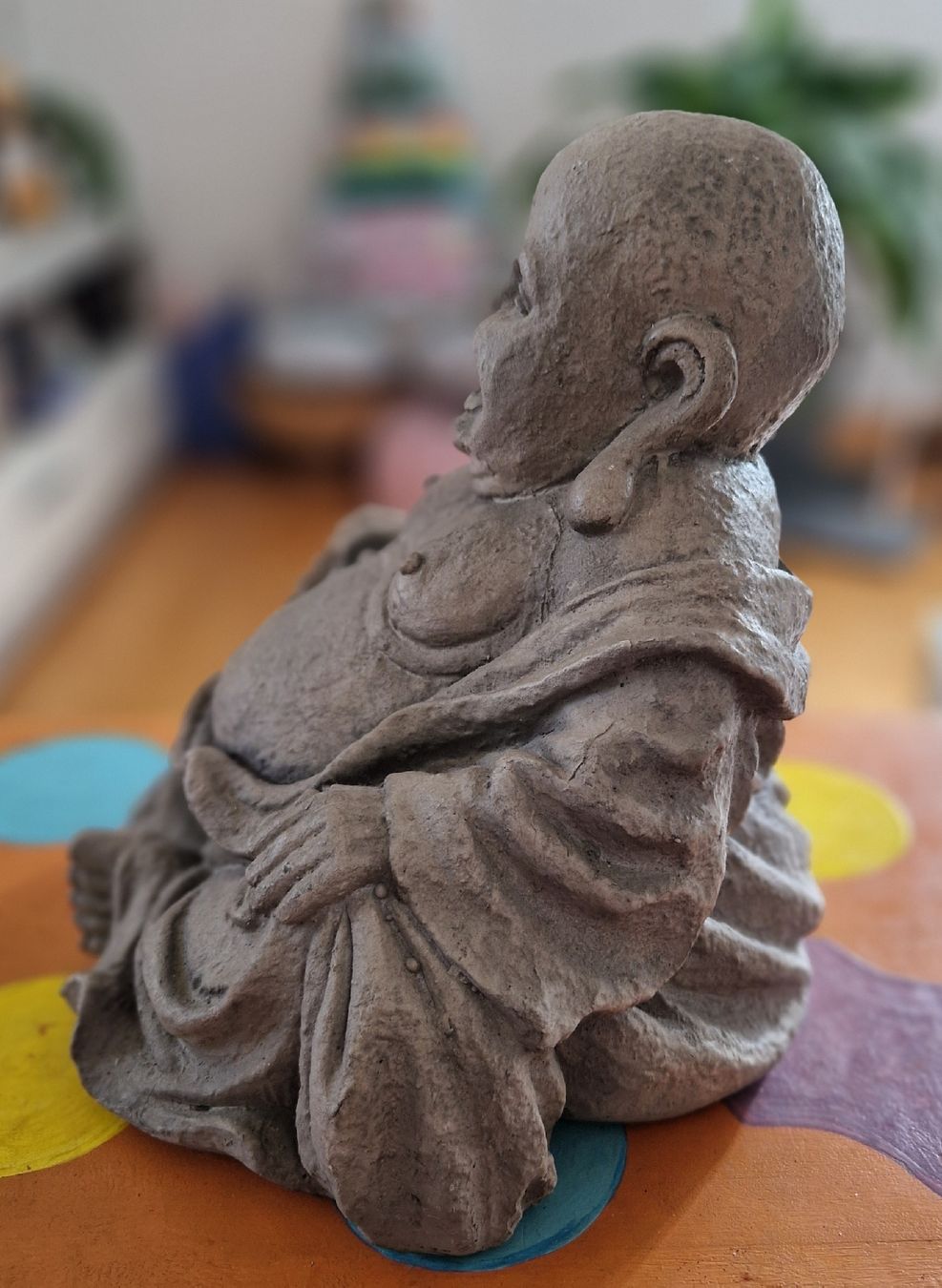 Statuette: Lachender Buddha Gartenfigur Steinoptik Deko Figur – Usato da Möhlin venduto da Lyhme94 1
