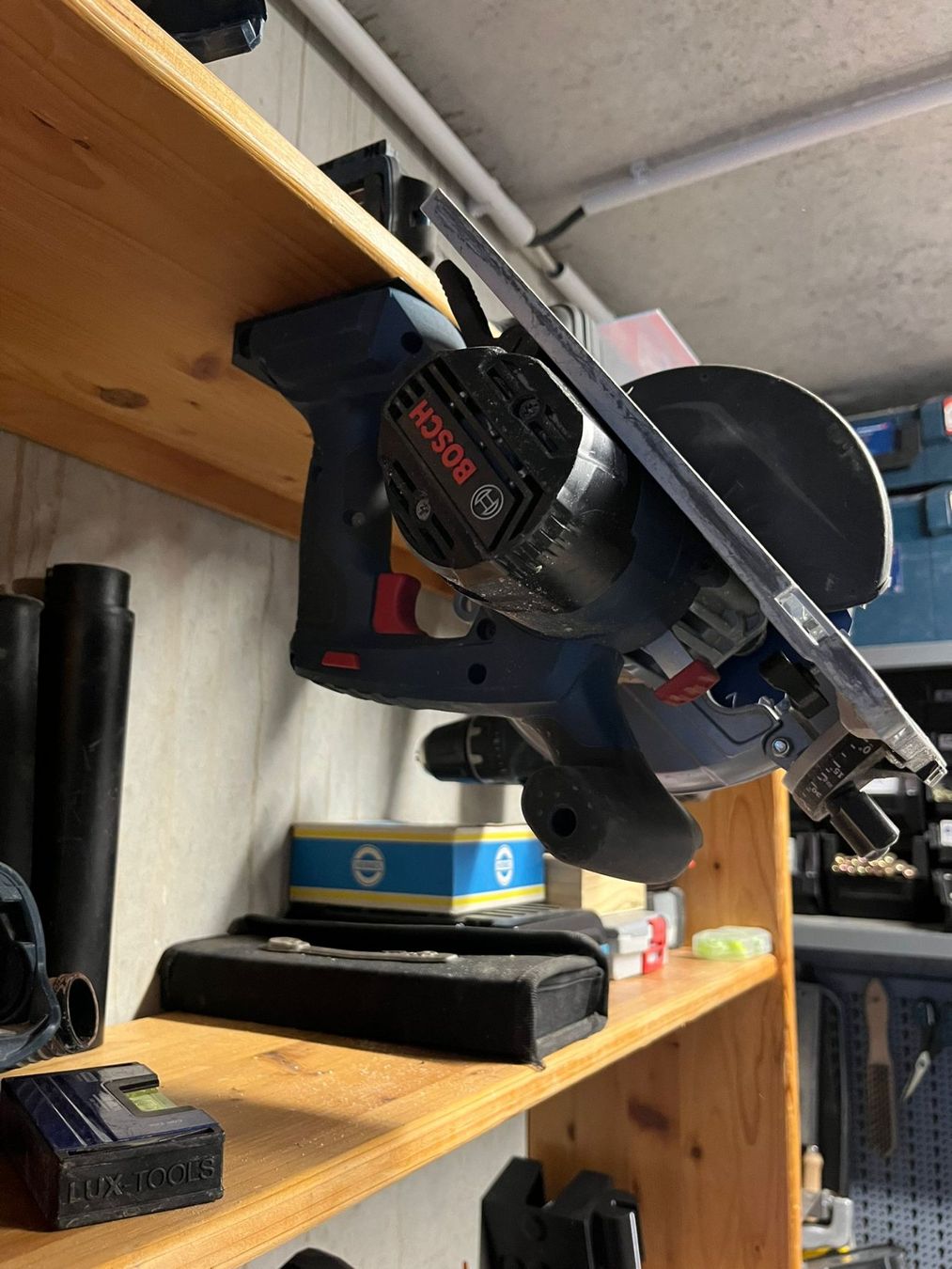Bosch Tutti gli attrezzi: Bosch 18V Wandhalter 3er Pack – Usato da Dachsen venduto da HelveticCraft 4
