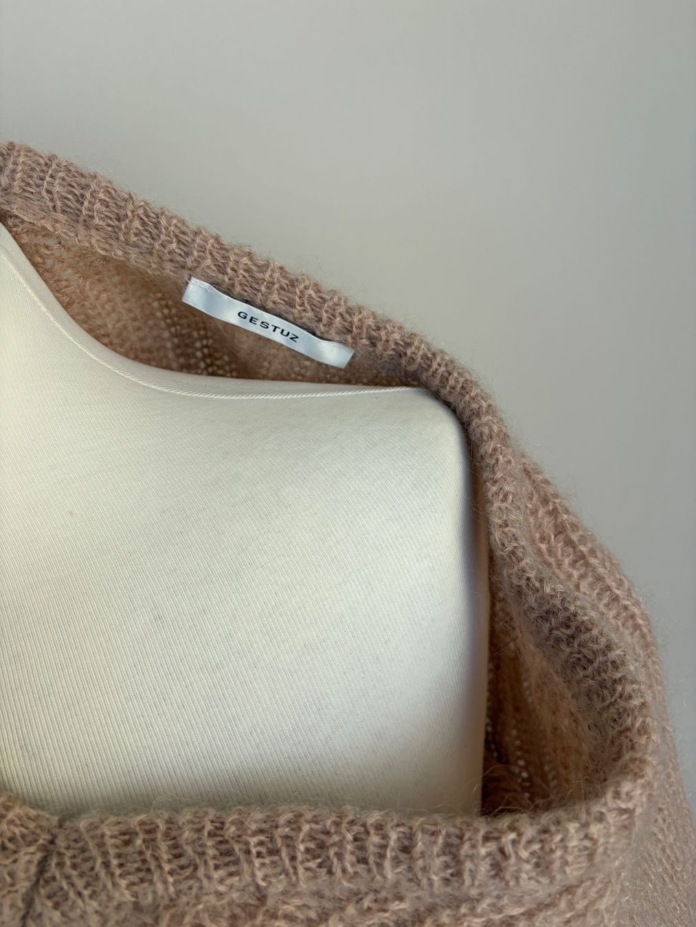 Pulls & Sweat-shirts: GESTUZ Mohair/Wool Pullover Gr.S NP 490,- – Neuf (Voir description) à Degersheim par Starkigel 5