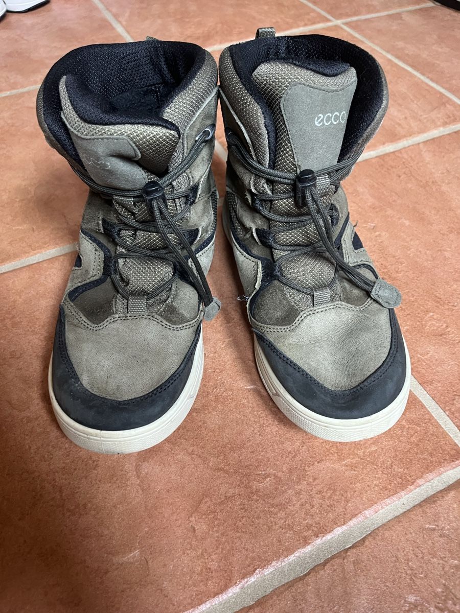Ecco Scarpe per ragazzi: Ecco Winterschuhe Grösse 38 – Usato da Dittingen venduto da Reh77