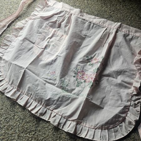 Vintage Shabby Chic Küchenschürze, rosa mit Blumenmuster