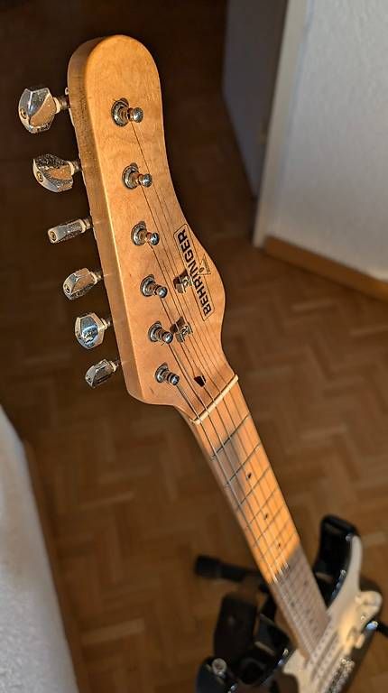 Strumenti musicali: Behringer Stratocaster E-Gitarre  frisch revidiert – Usato da Ittigen venduto da imp_t8mz 1