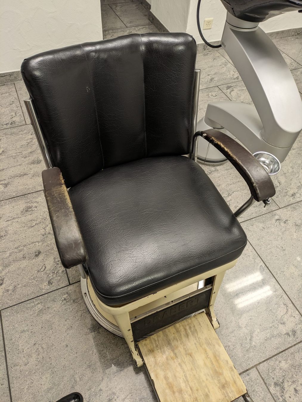 Sedie: Coiffeurstuhl / Coiffure / Hairstyle – Usato da Bleienbach venduto da nick.v1 3