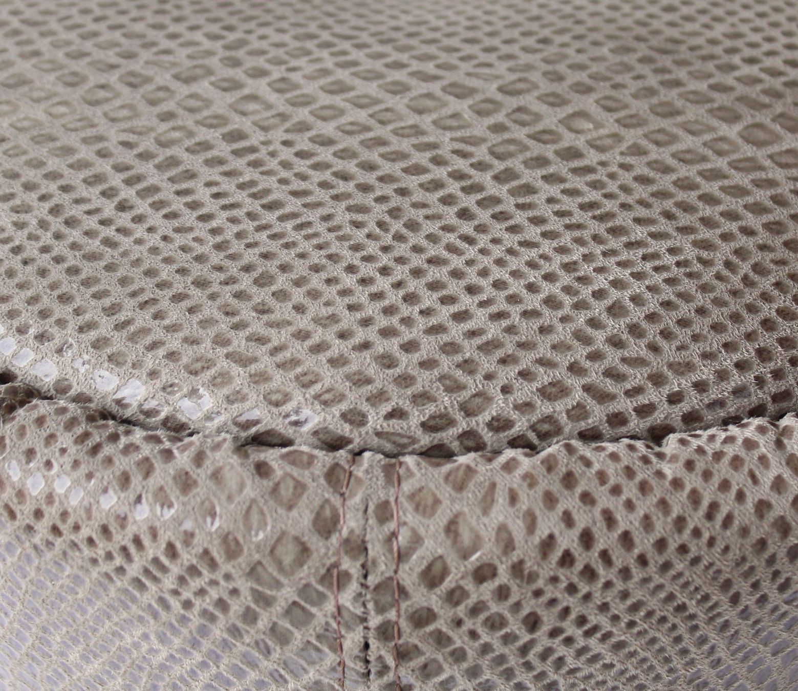 Leolux Sgabelli: Leolux Design Hocker Sitzmöbel im Reptil Look – Usato da Zürich venduto da Auctionata 3