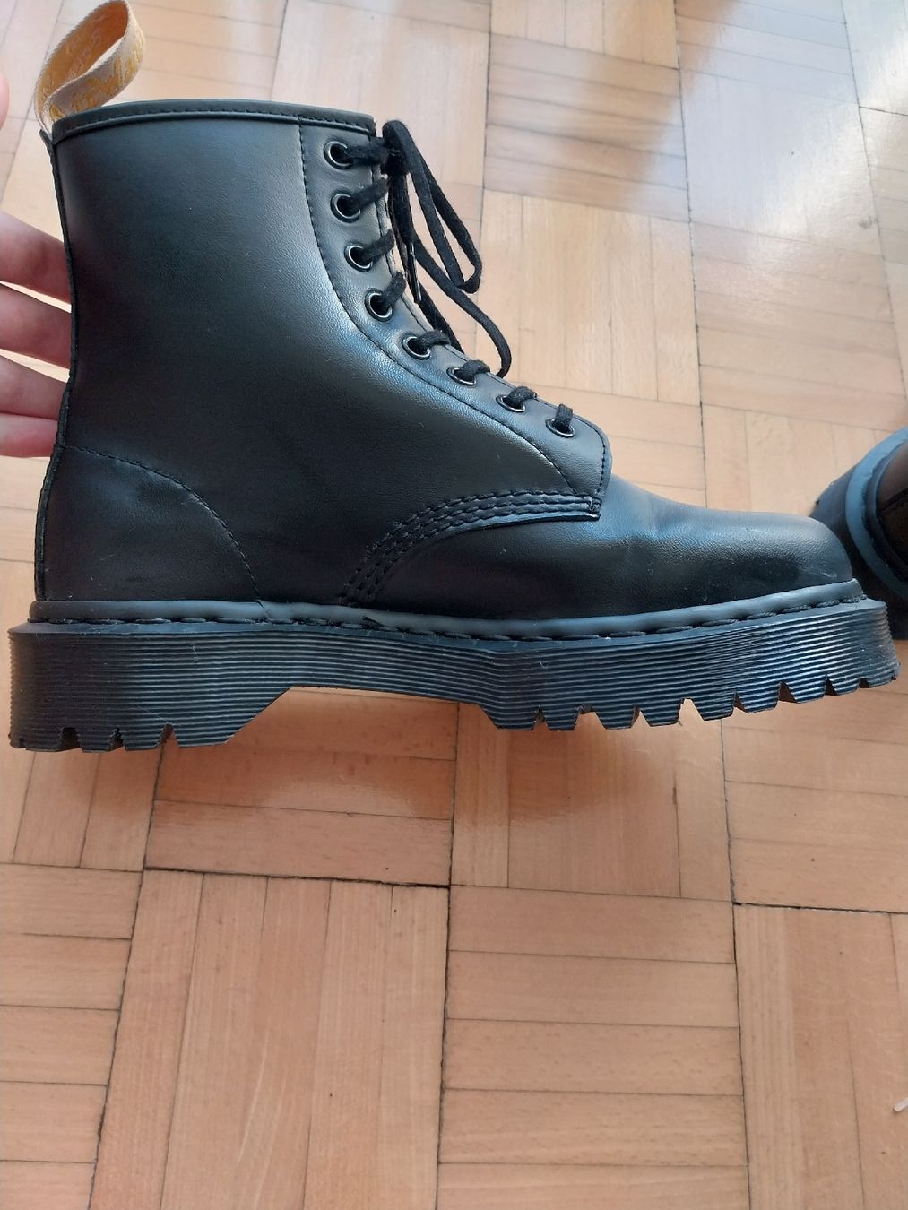 Dr. Martens Damenschuhe: Dr. Martens, Gr.39, Airwair – Gebraucht aus Luzern von bia_9xwy 3