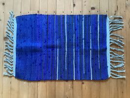 Teppich blau handgewoben