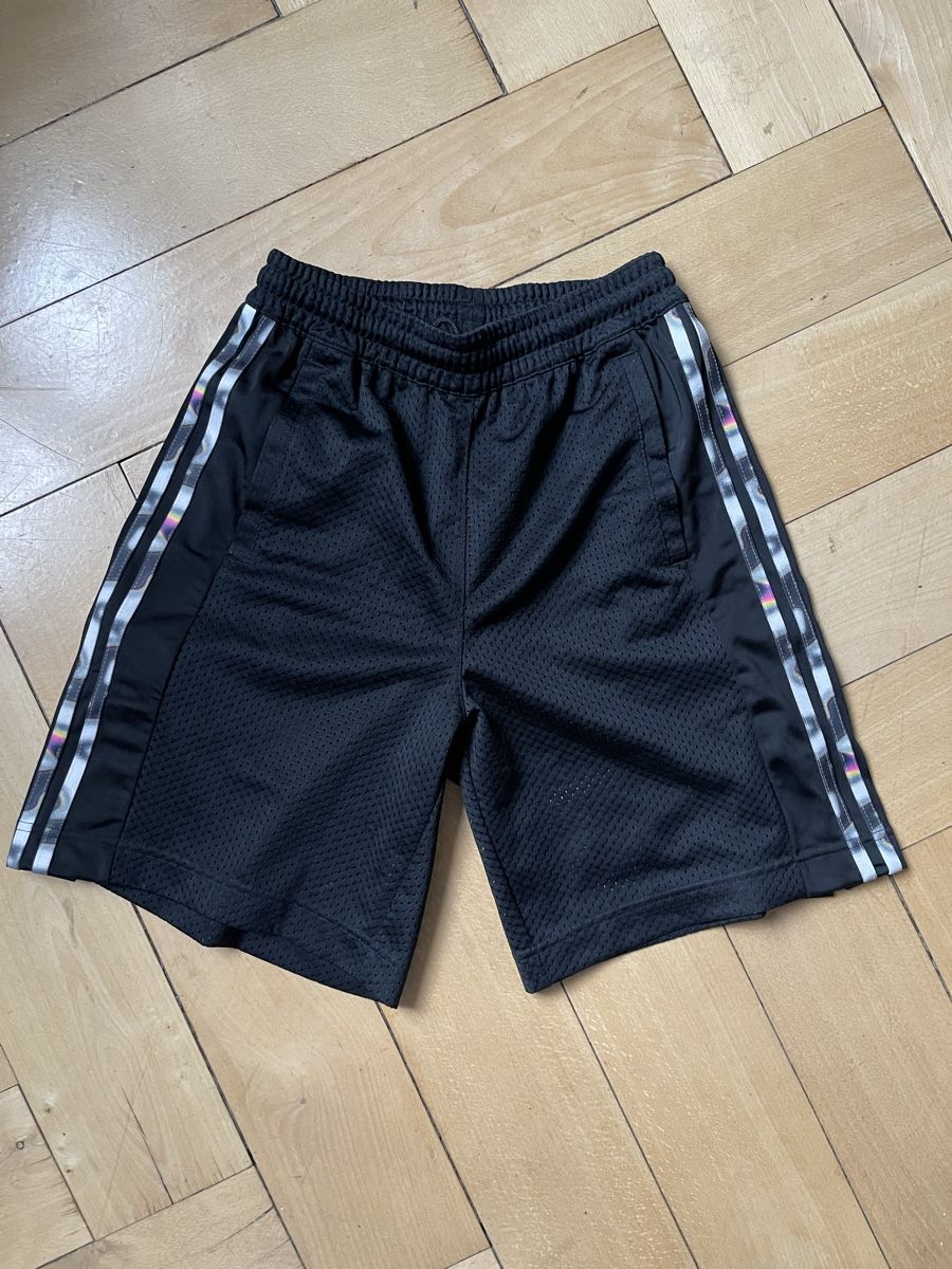 Adidas Pantaloni: Adidas shorts gr. s – Nuovo (secondo la descrizione) da Zürich venduto da liv125 1