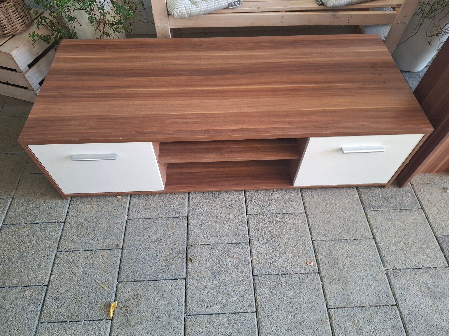 TV Möbel: Lowboard mit Glasvitrine Nussbaum weiss gebraucht – Gebraucht aus Wölflinswil von pokneto 1