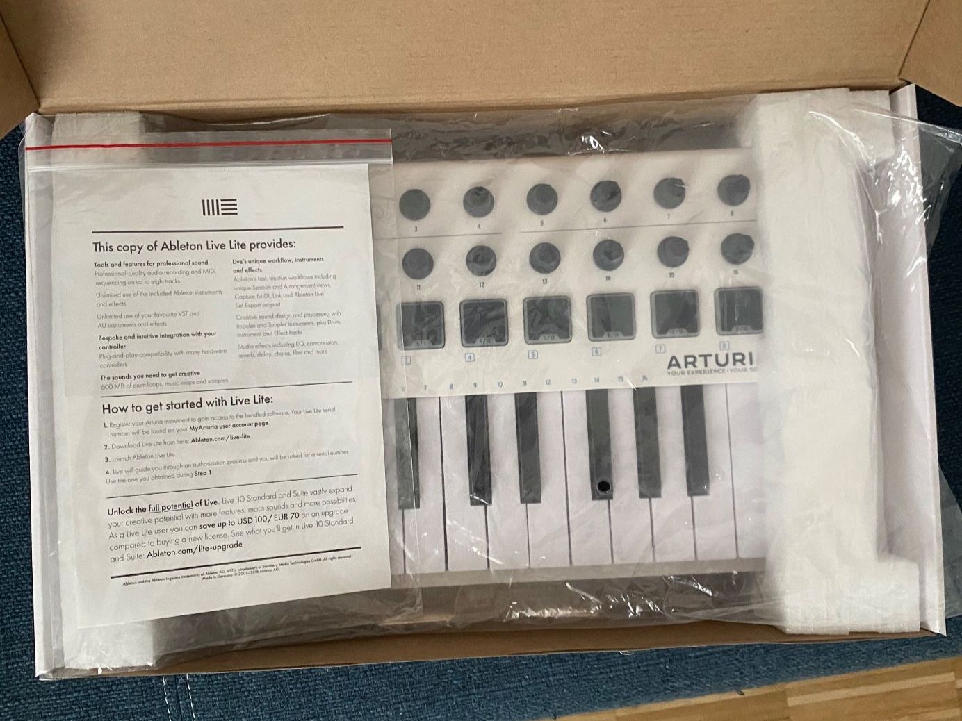 Arturia Strumenti musicali: Arturia MiniLab MKII, MIDI-Controller – Usato da Zürich venduto da persomnium 3