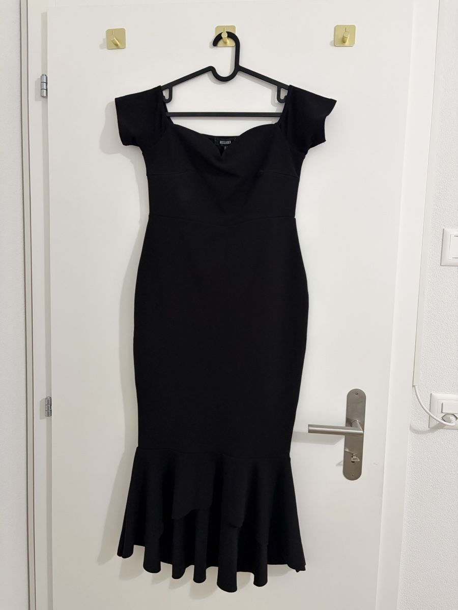 Robes: Robe noire élégante – Neuf (Voir description) à Monthey par Sevdije.Kololli