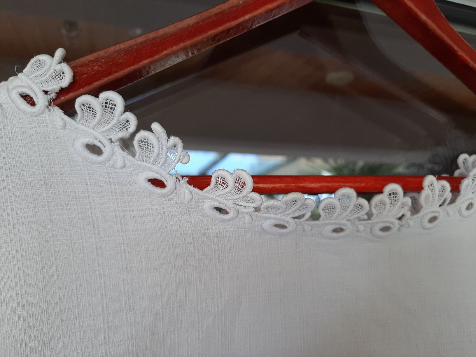 Tops: Top mit Spitze Vintage – D'occasion à Le Vaud par Cherzemacheri 2