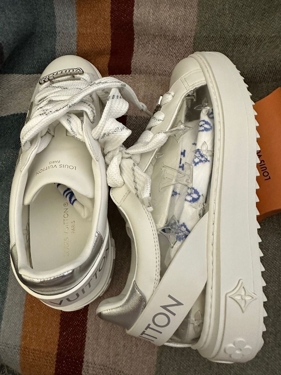 Louis Vuitton Chaussures femmes: Louis Vuitton Sneakers Gr. 38 – Neuf (Voir description) à Binningen par Yuliya15 5