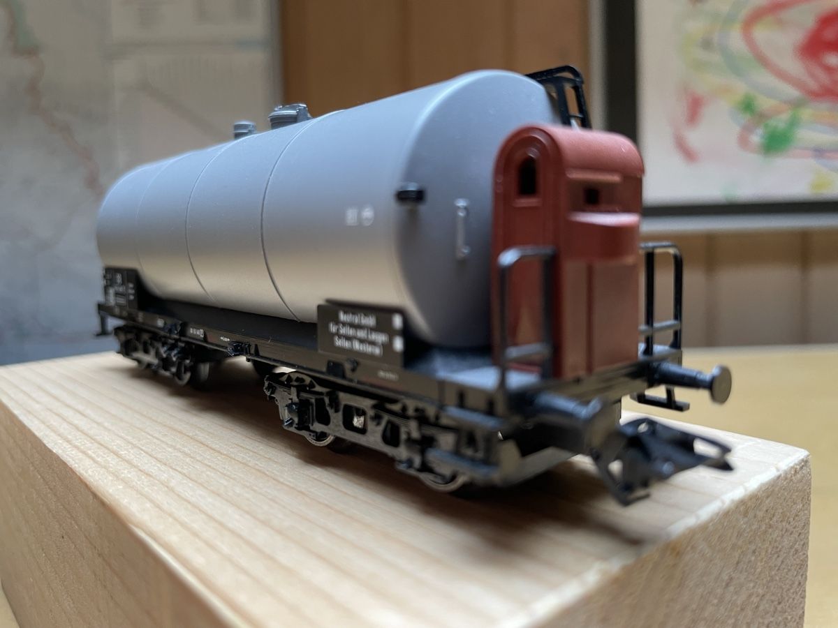 Märklin Modellini di ferrovie: Märklin Kesselwagen DB – Usato da Rickenbach ZH venduto da u2540 2