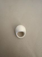Bague blanche épaisse