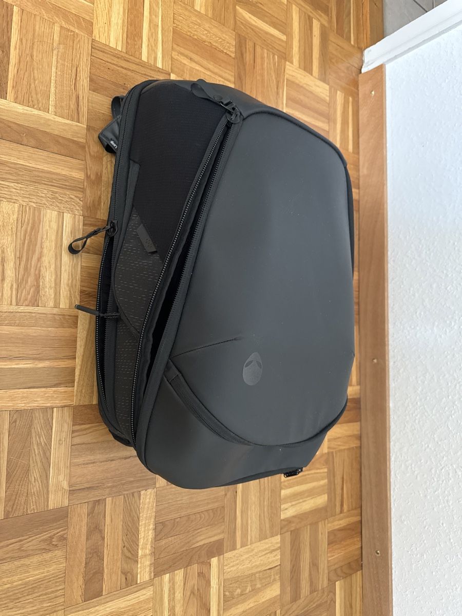 Alienware Rucksäcke: Alienware Horizon Travel Backpack 18 – Neu (gemäss Beschreibung) aus Ecublens VD von  1