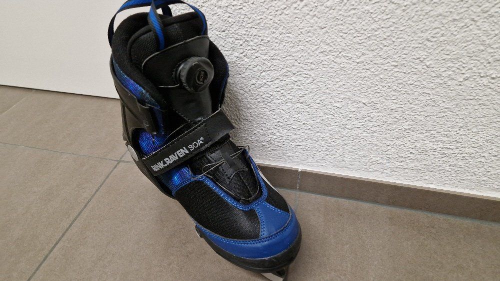 K2 Pattini da ghiaccio: K2 Kinderschlittschuhe mit Boa System, Gr. 35 - 40 – Usato da Wiesendangen venduto da kauftipp 2