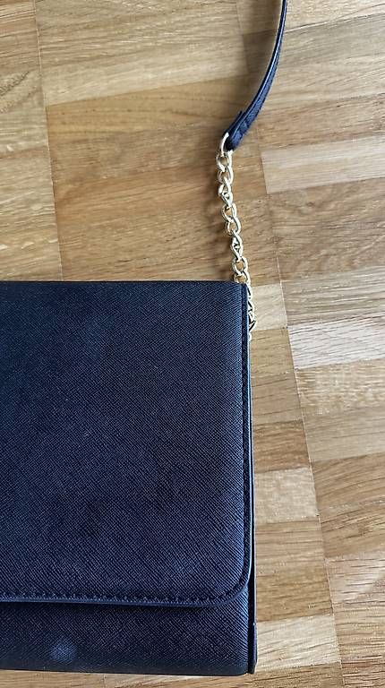 Taschen für Damen: Clutch / Umhängetasche schwarz – Gebraucht aus Basel von R__Mueller 1