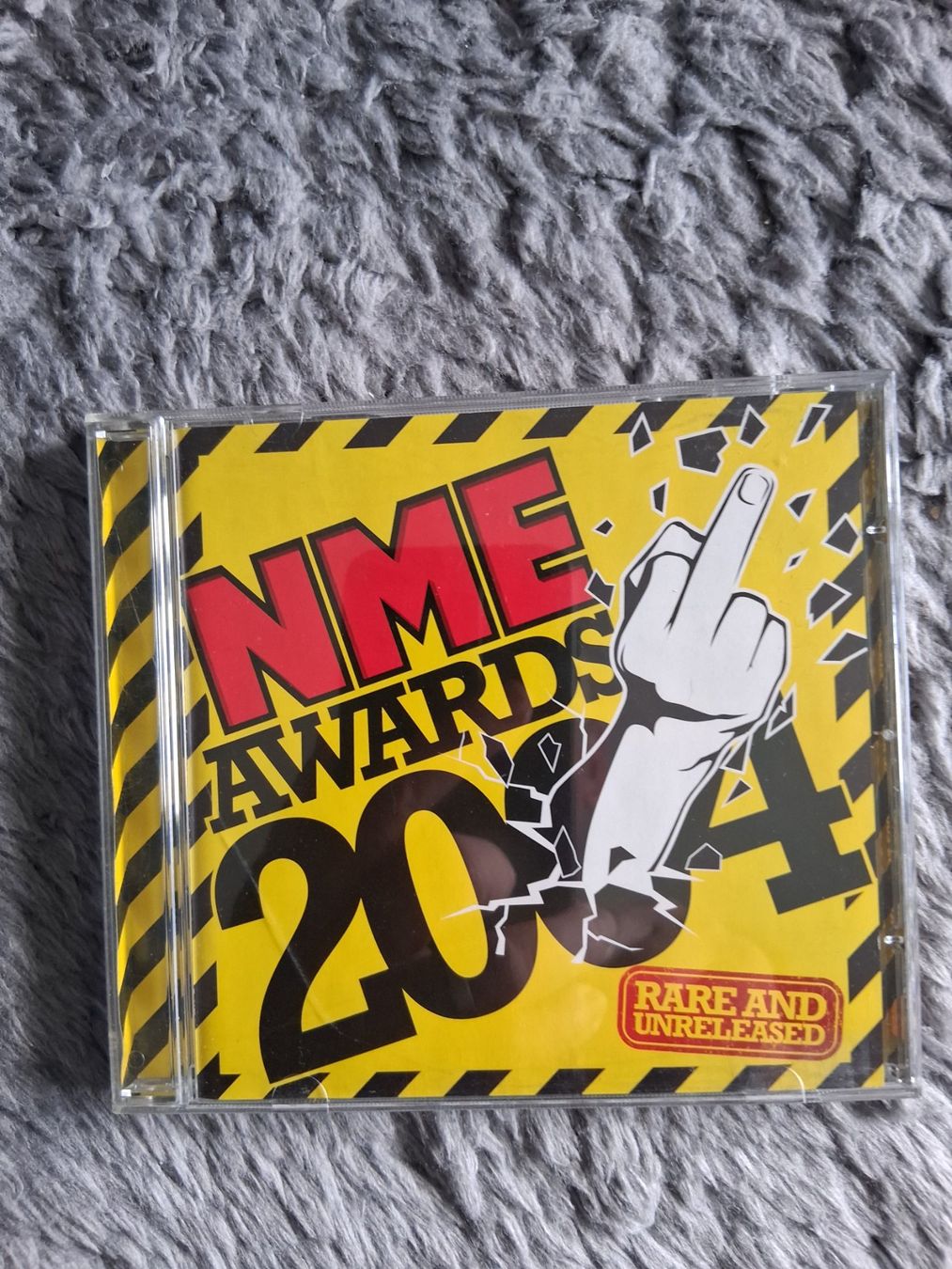 CD: NME AWARDS 2004    RARE AND UNRELEASED      CD – Usato da Wetzikon ZH venduto da Ramones01