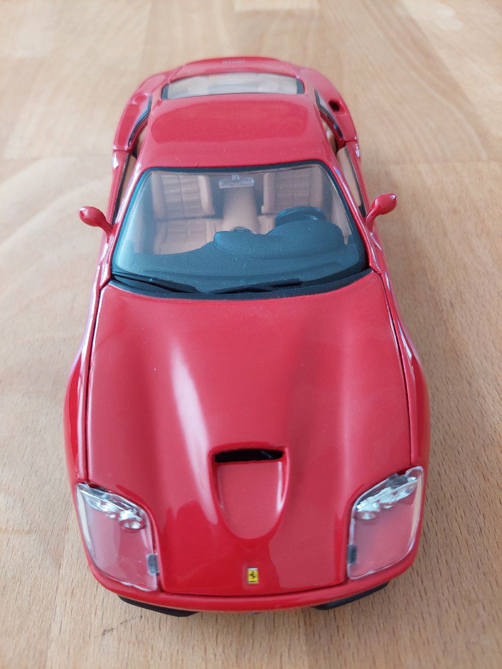 Bburago Modellini d'auto: Ferrari 550 Maranello 1/24 – Nuovo (secondo la descrizione) da Yverdon-les-Bains venduto da pri_x6j6