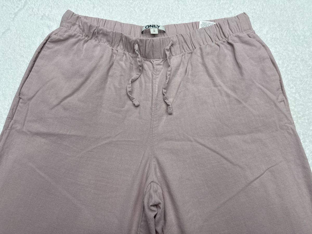 Only Pantaloni: Pantalon  rose taille L bon état – Usato da Chenens venduto da anasantos90 1