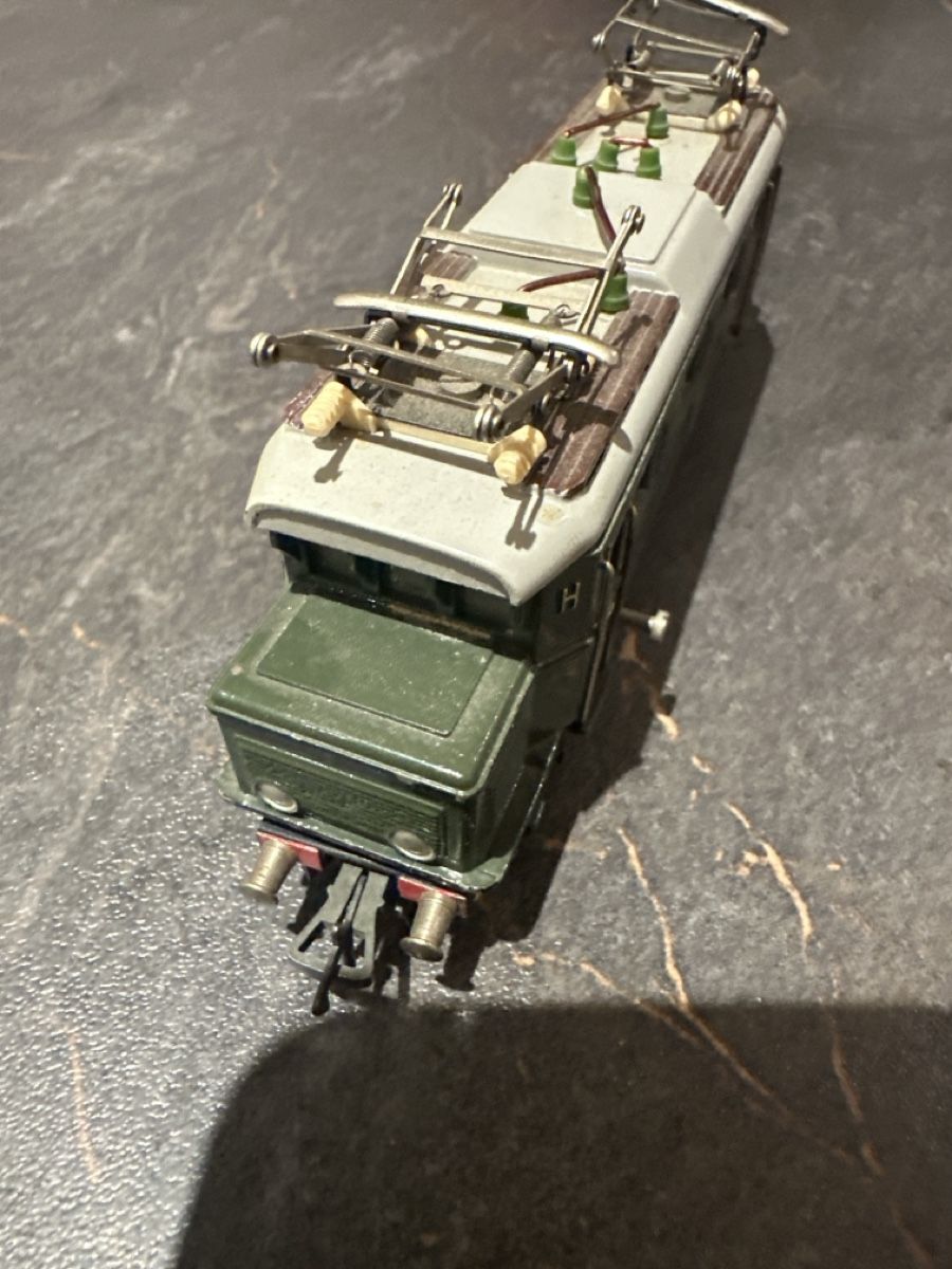 Fleischmann Modellini di ferrovie: Fleischmann 1345 - E-Lok BR E 44 1952 ohne OVP – Usato da Sennwald venduto da HARO-Import 1