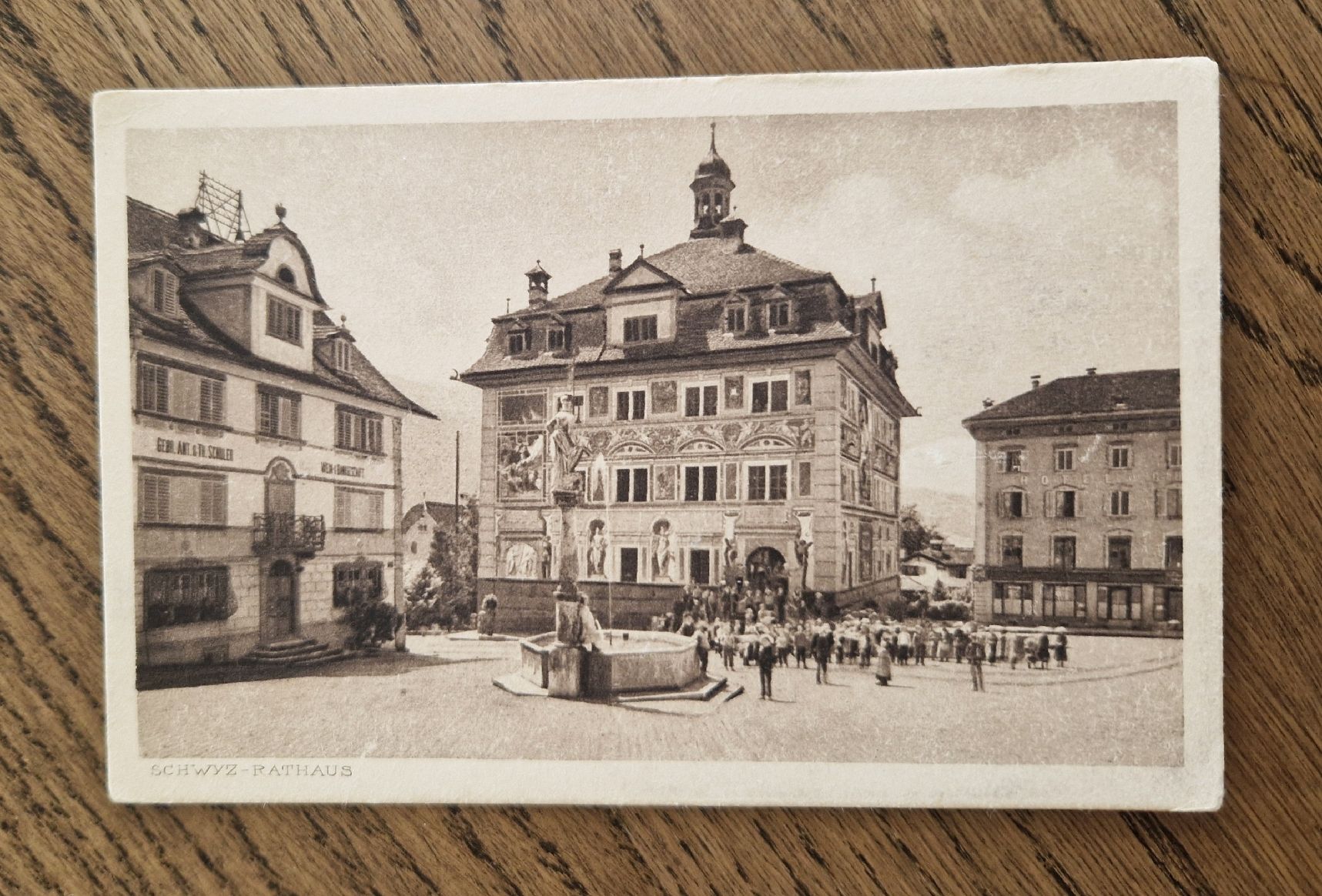 Cartoline postali: Schwyz Rathaus – Usato da Ebikon venduto da Donar50