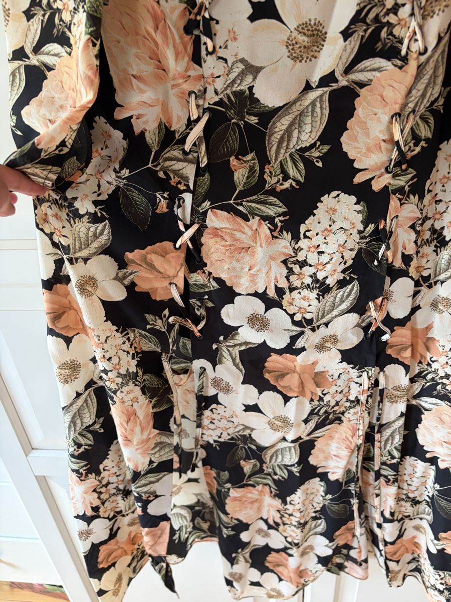 Robes: Thurley Silk Midi Dress – D'occasion à St.Josefen par lop_lh8d 7