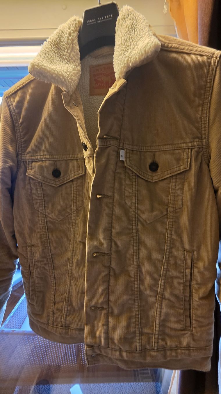 Levi's Jacken: Levi Strauss & Co – Gebraucht aus luzern von rinomaz