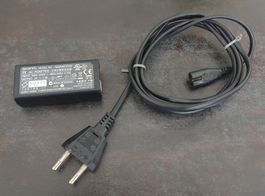 Sony Netzteil AC Adapter Modell SGPAC5V6 mit USB Ausgang