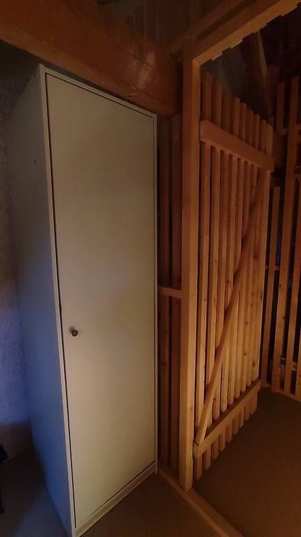 Ikea Armadi: Kleiderschrank Einzeltür ikea – Nuovo (secondo la descrizione) da Zürich venduto da aba_6b6j
