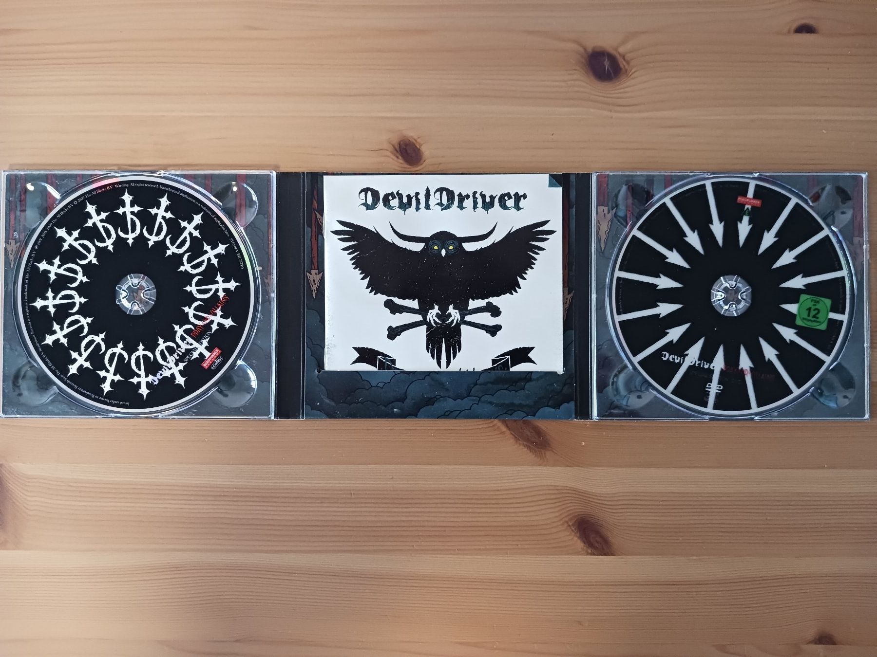 CD: DevilDriver - Pray for Villains, CD/DVD – Usato da St. Gallen venduto da KCC 3