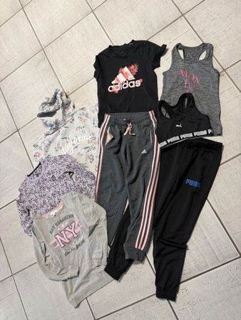 Kleiderpaket Gr.152