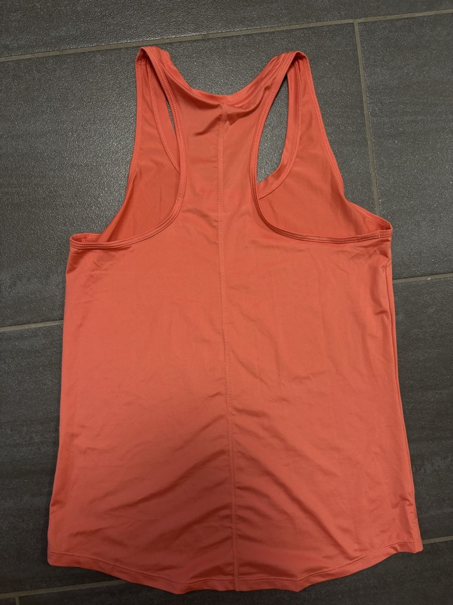 Nike Top: Nike Dri-Fit Tank Top S – Usato da Rümlang venduto da svent 4