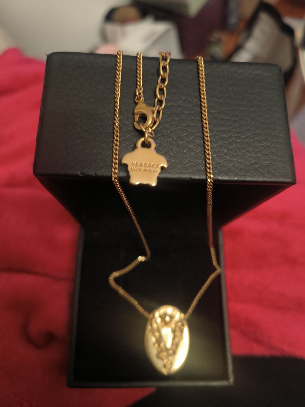 Versace Colliers: bijoux collier Versace  – Neuf (Voir description) à Pampigny par Nathbn 2