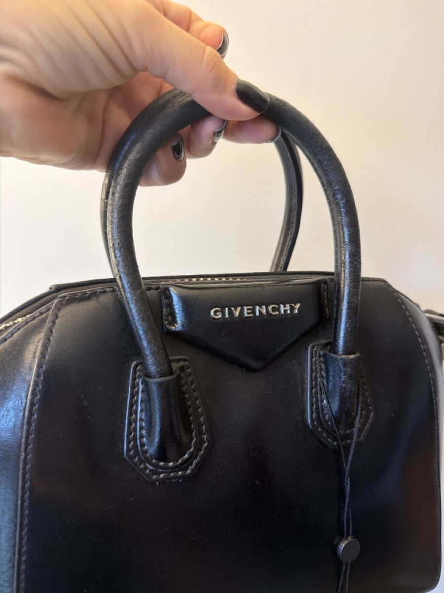 Givenchy Borse da donna: Givenchy Antigona Handbag Medium Black – Usato da Hausen AG venduto da nik_9sg2 1