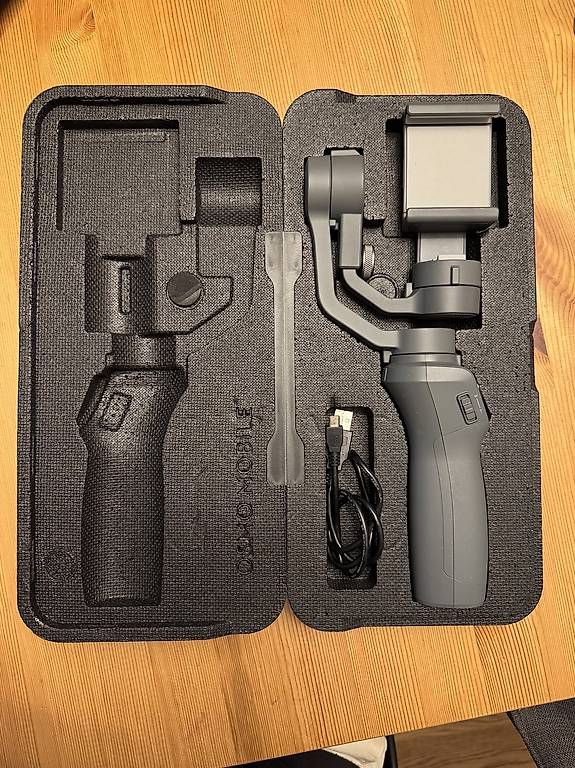Treppiedi & Teste: DJI Osmo Mobile  Smartphone Gimbal / Stabilisator – Usato da Thun venduto da badtrader