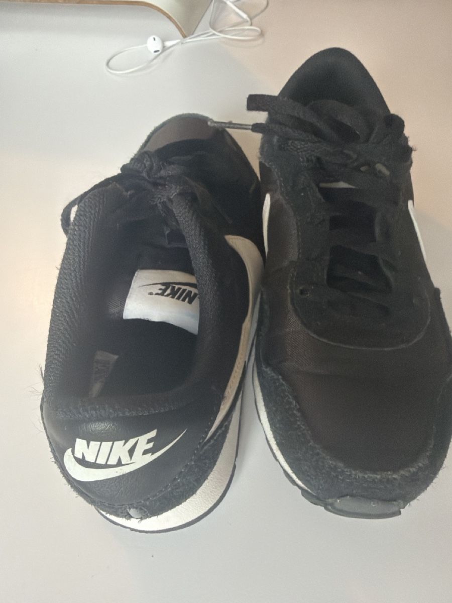 Nike Scarpe da uomo: Nike Sneaker gr. 35.5 – Nuovo (secondo la descrizione) da Bern venduto da Lili1007 3