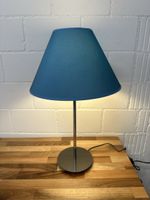 Tischlampe Metallfuss mit blauem Textilschirm gebraucht