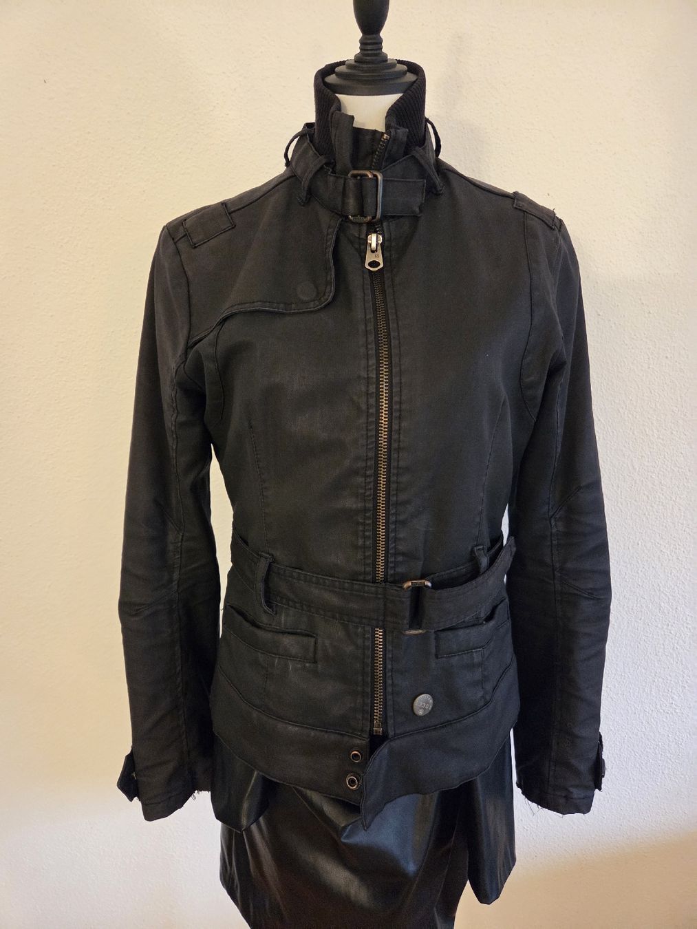 Diesel Vestes: G-Star Jacke D38-40 – D'occasion à Hünenberg See par Atsemet 3